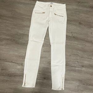 Paige white low waisted skinny Jeans size 26